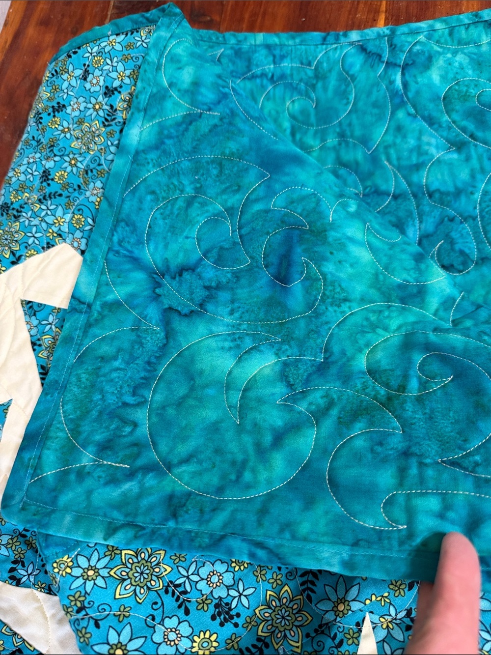 Floral Quilt with coordinating reverse tie dyed fabric pinwheel cottagecore - Picture 4 of 7